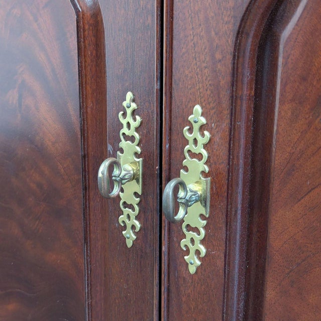 Thomasville Traditional 12-Drawer Dresser For Sale - Image 12 of 12