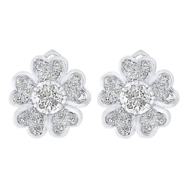 AGI Certified 2 Ct Diamond VS Quality Flower/Cluster Earring Platinum 0.7 Carat For Sale
