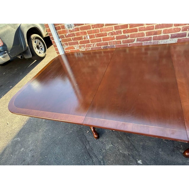 Wood Early 20th Century Large Geogrian Style Three Triple Pedestal Base Inlaid Mahogany Dining Table With Leaves. For Sale - Image 7 of 18