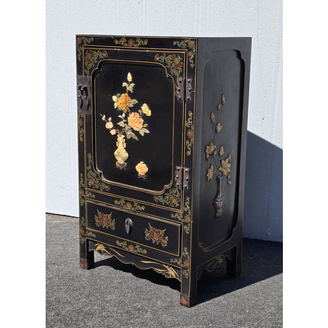 Chinoiserie Vintage Chinese Asian Black Lacquer Chinoiserie Cabinet Storage Side Table #1of2 For Sale - Image 3 of 18