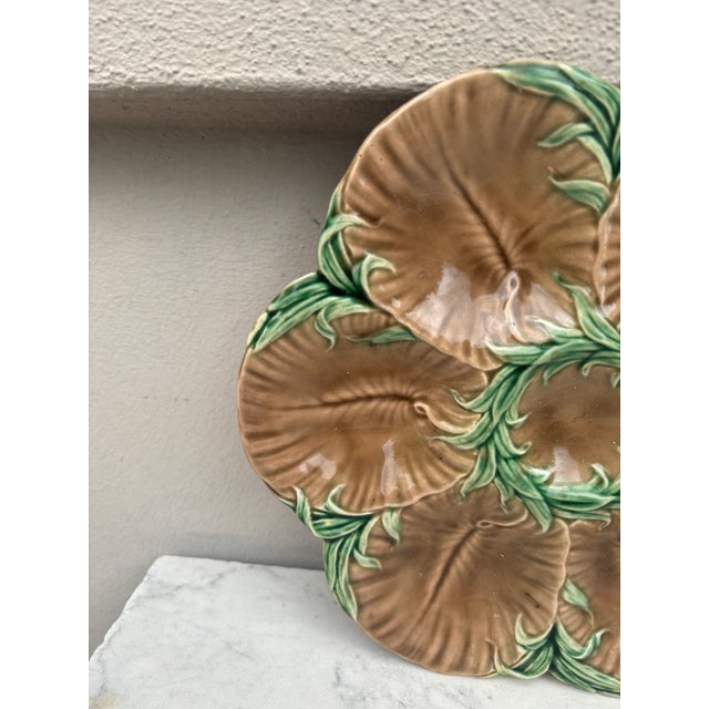French 19th Century Majolica Chocolate Oyster Plate Luneville For Sale - Image 3 of 4