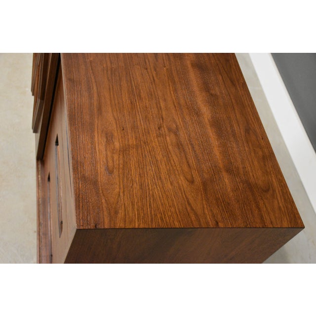 1960s Refinished Walnut and Burl Dresser Chest by Young For Sale - Image 9 of 13