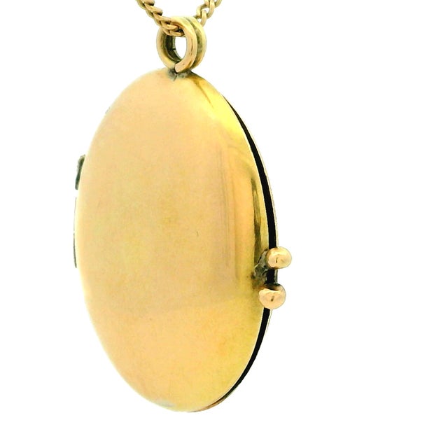 1940s Vintage 14k Gold Heraldic Lion Rampant Oval Photo Locket Pendant For Sale - Image 5 of 12