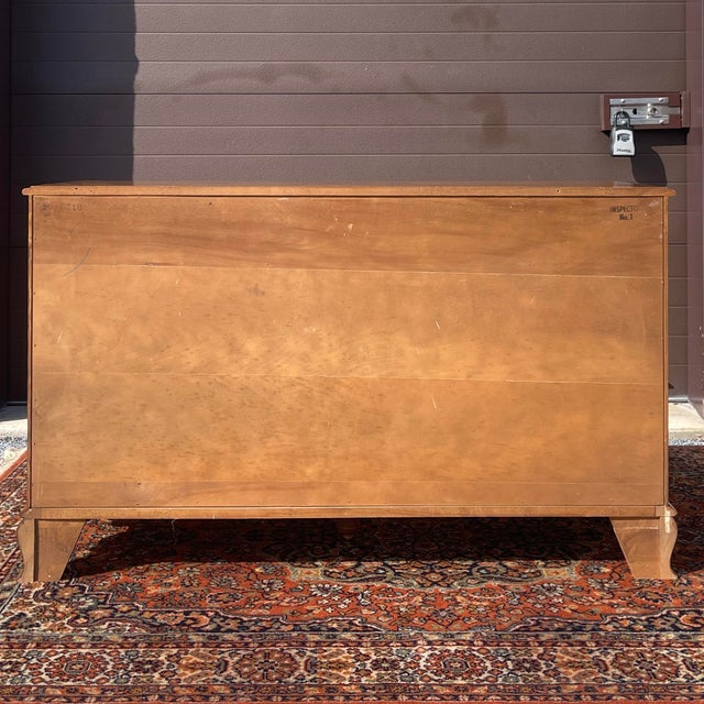 Camel Vintage Ethan Allen Heirloom Nutmeg Maple Traditional 6 Drawer Buffet or Sideboard (10-6016) For Sale - Image 8 of 12