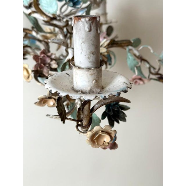 Italian Florentine Tole Flower Chandelier in Gilt Iron, 1950 For Sale - Image 10 of 18