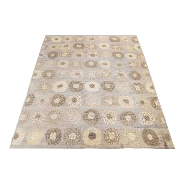 Concentric Circle Pattern Carpet, 11' 6" X 9' 1" For Sale