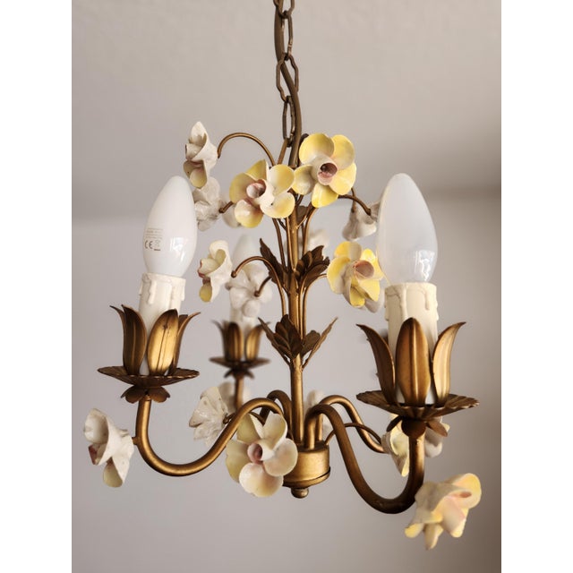 Vintage Shabby Chic Florentine Pendant Lamp Four-Armed with Gold-Tone Porcelain Roses, 1960s For Sale - Image 6 of 18