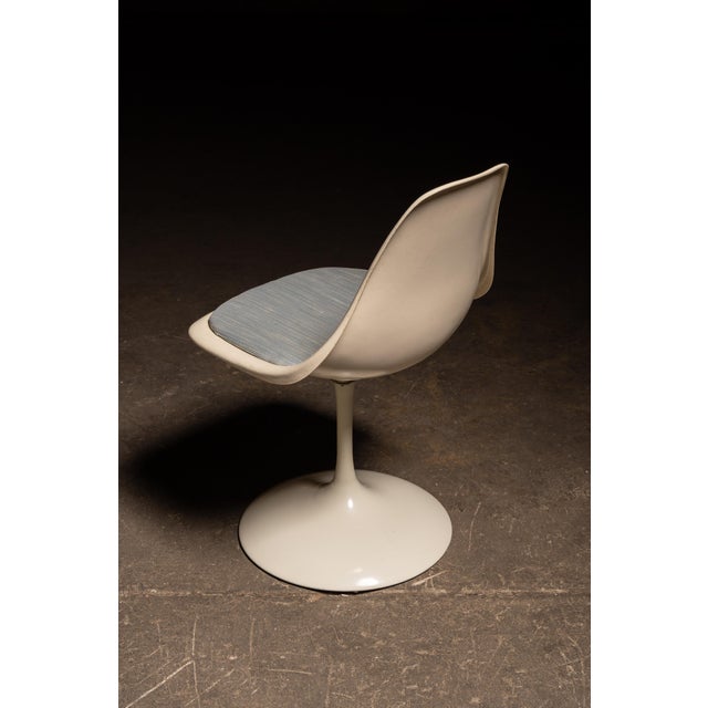 MCM "Tulip" Dining Set With Pendant Light After Eero Saarinen For Sale - Image 10 of 18