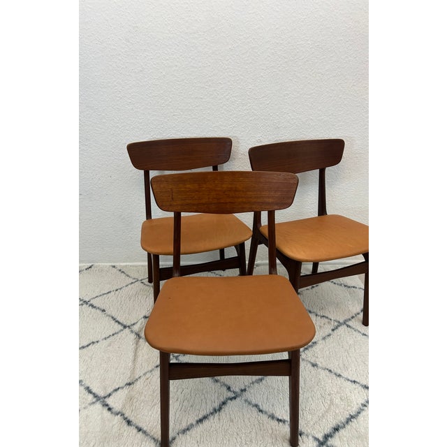 Leather and Teak Dining Chairs from Schiønning & Elgaard, 1960, Set of 4 For Sale - Image 4 of 7