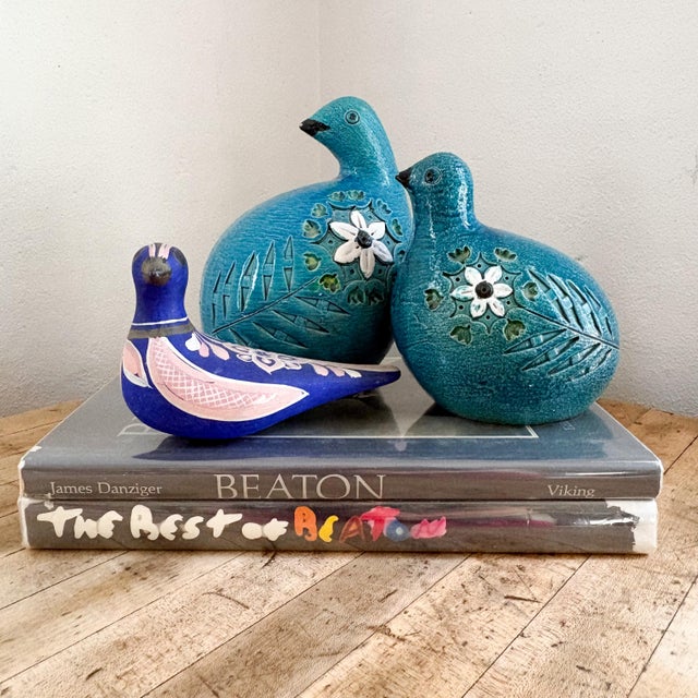 Aldo Londi Aldo Londi for Bitossi Rimini Blue Set of 2 1960's Dove Figurines For Sale - Image 4 of 13