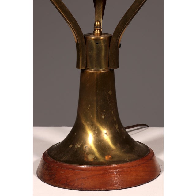 Biomorphic Table Lamps in Walnut, Glass, and Brass from Masjestic Lamp.Co, USA, 1960s For Sale - Image 6 of 10