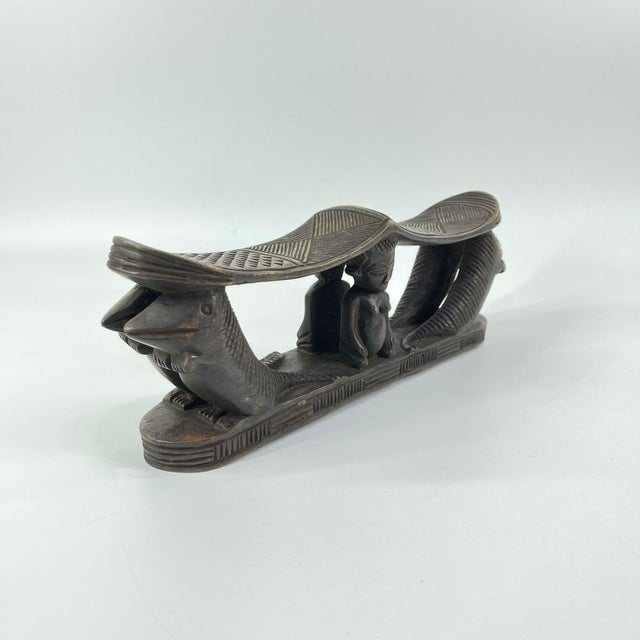 Early 20th Century Songye Double Headrest with Lizards For Sale In Denver - Image 6 of 8