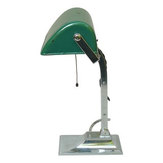 Art Deco Bankers Lamp in Chrome-Plated and Green Enameled Shade, 1920s For Sale