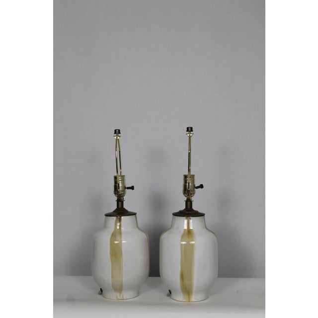 Pair of Mid 20th Century Karen Karnes Influence Ceramic Lamps For Sale - Image 9 of 13