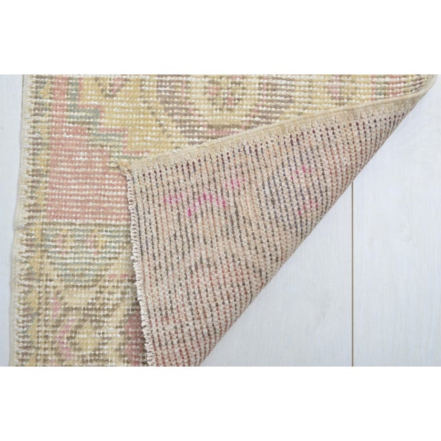 1960s Oushak Vintage Wool Rug For Sale - Image 5 of 5