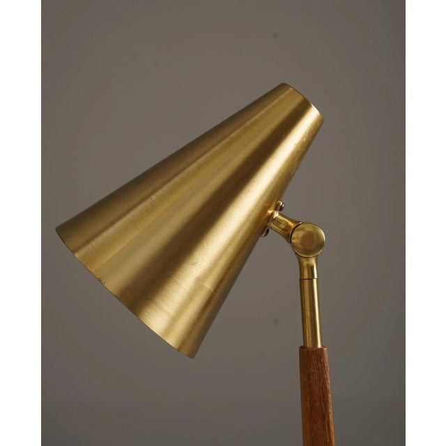 Mid-Century Modern Mid-Century Scandinavian Table Lamp in Brass and Oak attributed to Falkenbergs, 1950s For Sale - Image 3 of 8