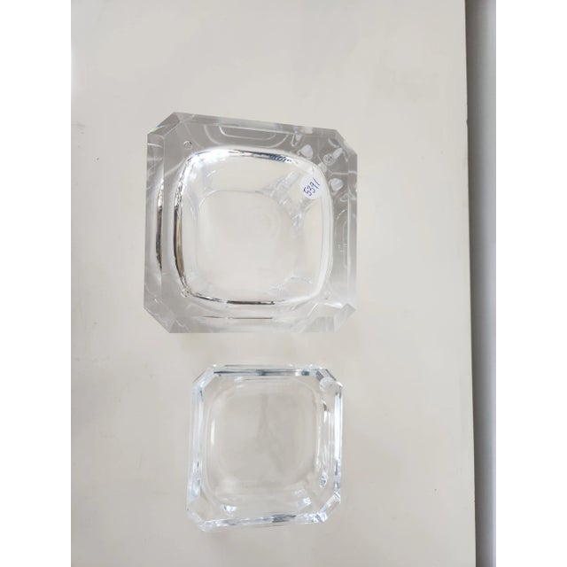 1990s Emerald Cut Lucite Ice Bucket For Sale In Greenville, SC - Image 6 of 8