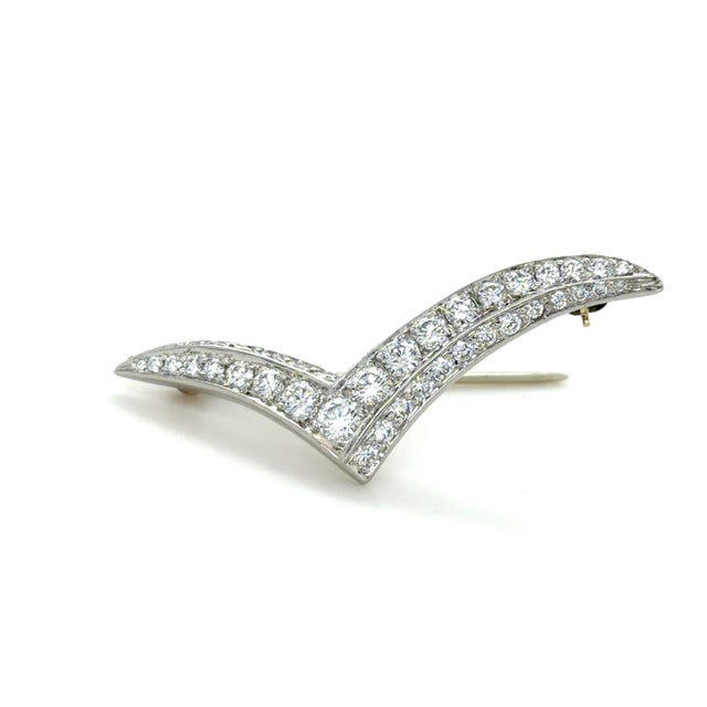 Contemporary Tiffany & Co. Vintage Diamond Seagull Brooch, Platinum For Sale - Image 3 of 6
