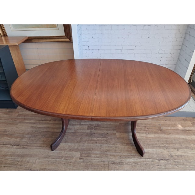 Mid-Century Fresco Extending Dining Table in Teak by Victor Wilkins for G-Plan, 1960s For Sale - Image 11 of 18