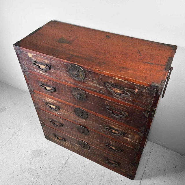 Japanese Traditional Kimono Tansu Chest of Drawers, 1890s For Sale - Image 14 of 18
