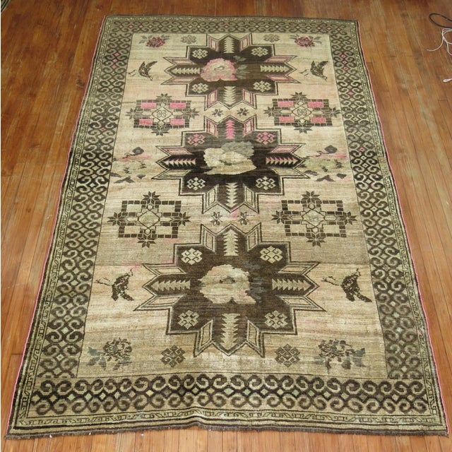 A small room-size geometric Turkish kars rug from the middle of the 20th century Measures: 5'11" x 9'8".