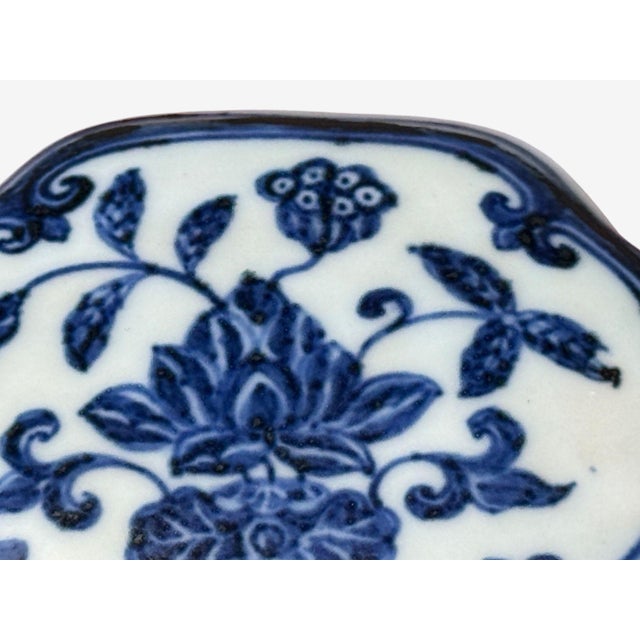Emperor Xuande Marked Diminutive Lidded Box, Blue and White Porcelain For Sale - Image 14 of 17