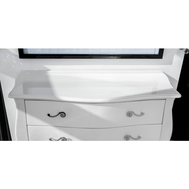 Metal Modern White Lacquered 3-Drawer Bombe Chest For Sale - Image 7 of 7