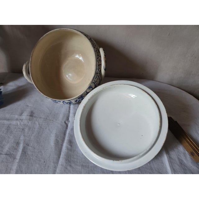 19th Century French Earthenware Tea Tureen from Jules Vieillard Moustiers For Sale - Image 15 of 17