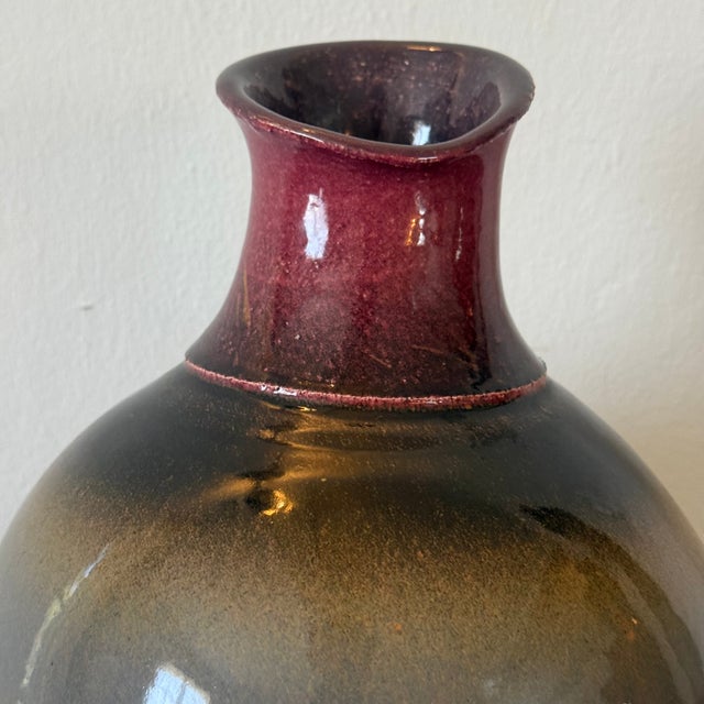 American Vintage California Studio Pottery Vase With Oxblood and Ochre Flambe Glaze, Signed Clark For Sale - Image 3 of 6