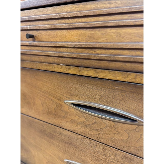 Vintage Dresser Broyhill Sculptra MCM Six Drawer Lowboy Bronze Walnut 1960s For Sale - Image 10 of 16