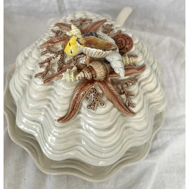 Ceramic Fitz & Floyd "Shell" Soup Tureen W/Lid, Laddle, & Underplate a Set For Sale - Image 7 of 12
