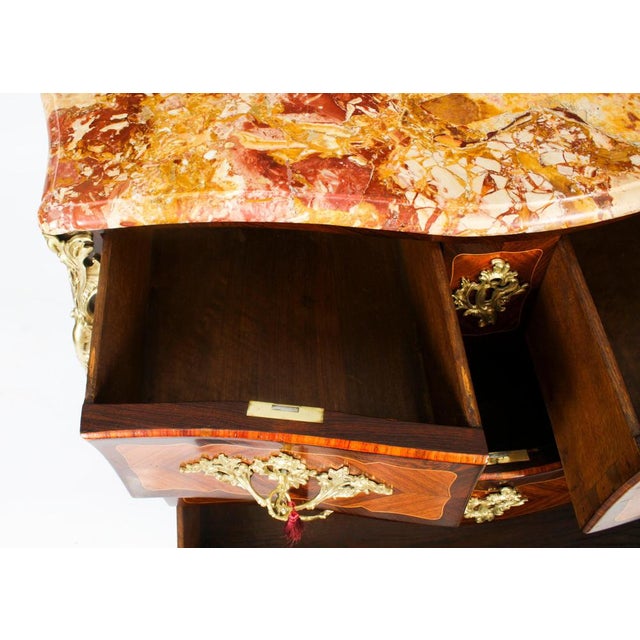 French Louis XVI Marquetry Chest of Drawers, 18th Century For Sale - Image 17 of 18