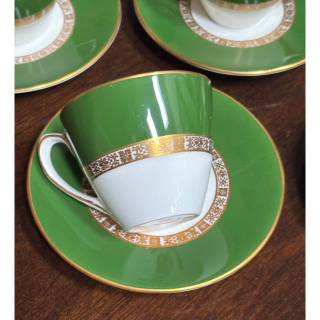 1970s Royal Crown Gorgeous Antigua Pattern Derby Green Cup and Saucer Set - 24pcs For Sale In Baltimore - Image 6 of 12