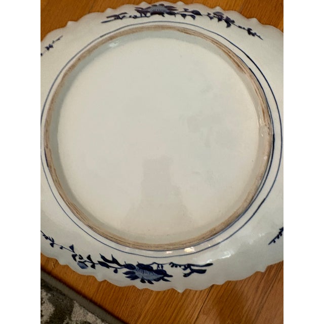 Late 19th Century Meiji Period Large Imari Platter With a Cat For Sale - Image 12 of 12