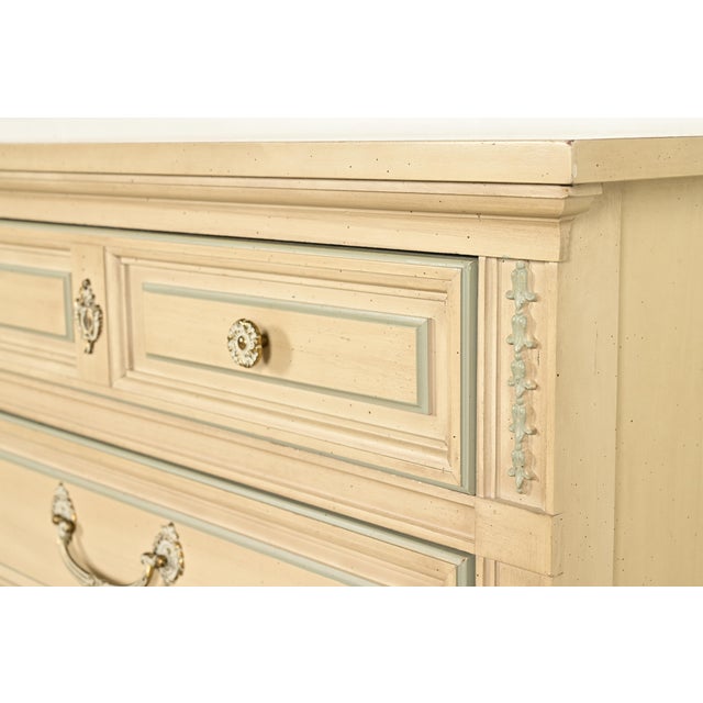 John Widdicomb Style French Regency Louis XVI Cream Lacquered Highboy Dresser, Circa 1960s For Sale - Image 12 of 18