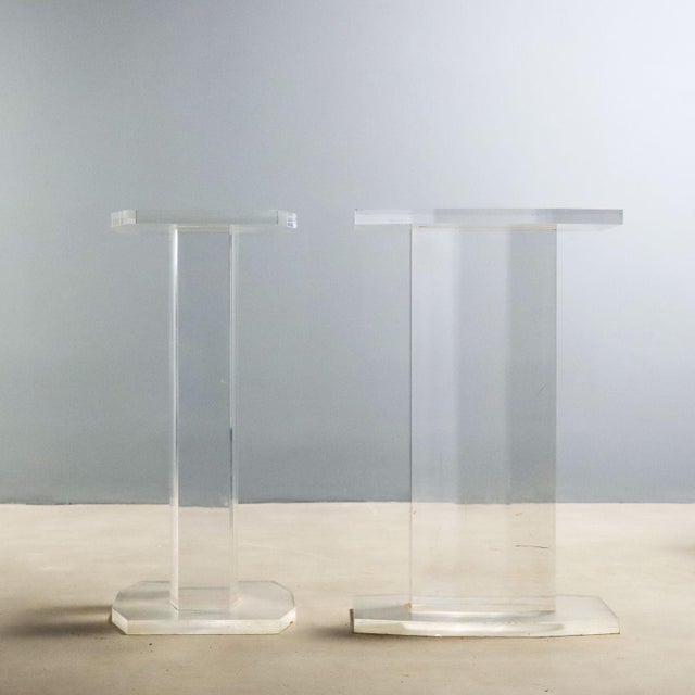Vintage Acrylic Glass Columns, 1980s, Set of 2 For Sale - Image 3 of 12