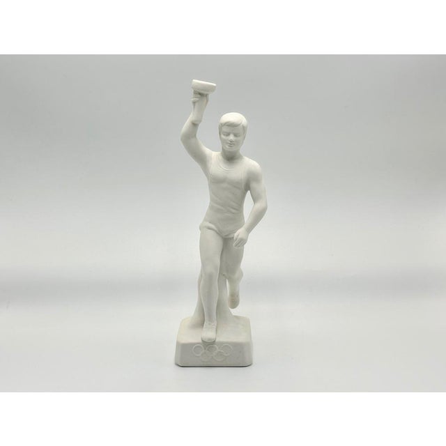 Art Deco Berlin Olympic Games Bisque Torch Bearer Runner Figurine, 1936 For Sale - Image 3 of 11