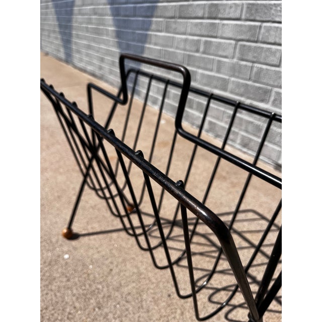 Mid 20th Century Mid-Century Modern Tony Paul Attributed Wire Magazine Rack For Sale - Image 5 of 7