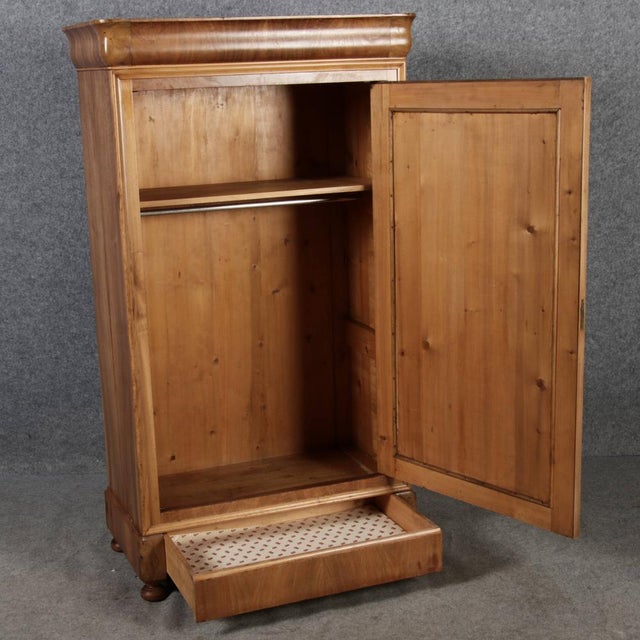 Mid 19th Century Small Biedermeier Cabinet, 1840 For Sale - Image 5 of 18