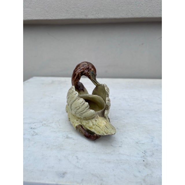 Small French Majolica Swan Jardiniere Circa 1890. Height / 4 inches. Lenght / 5.2 by 2.5 inches.