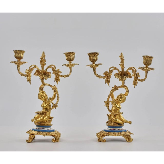 Allegories of Painting Mantel Clock in Gilded Bronze, Early 20th Century For Sale - Image 4 of 11