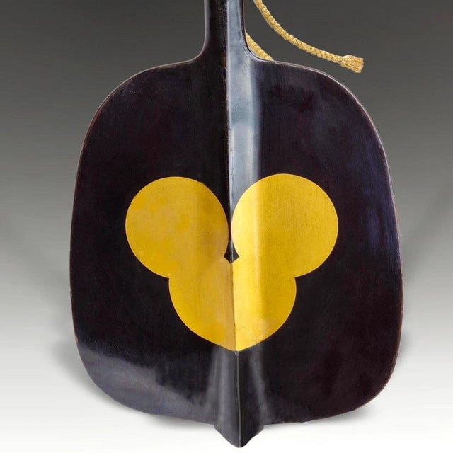 Black Early 18th Century Japanese Edo Samurai Gunbai, 1740 For Sale - Image 8 of 9