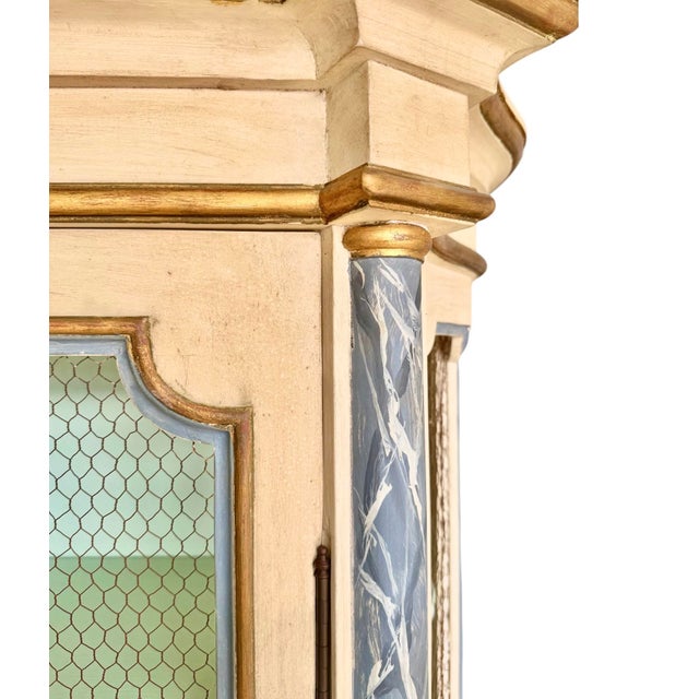 Wood 1940s Venetian Style Parcel Gilt Painted Breakfront For Sale - Image 7 of 11