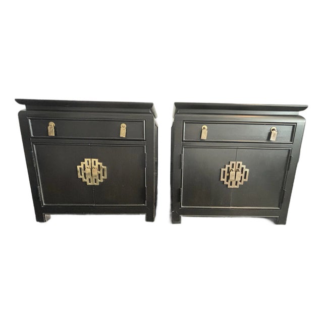 1980s Vintage Century Furniture Chin Hua Nightstands- A Pair For Sale