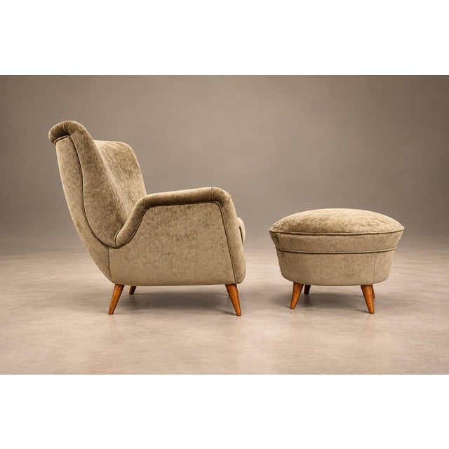 Mid-Century Modern Brazilian Modern Armchair and Ottoman in Hardwood and Taupe Chenille by Carlo Hauner, Brazil, 1950s — Lot 353 For Sale - Image 3 of 18