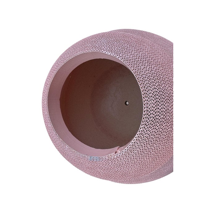 1980s Postmodern Light Peach Pink Painted Corrugated Cardboard Vase by Flute Chicago, 1980s For Sale - Image 5 of 9
