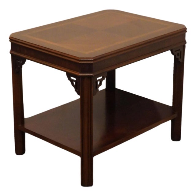 Altavista Lane Bookmatched Mahogany Traditional Style 20" Accent End Table 988-05 For Sale