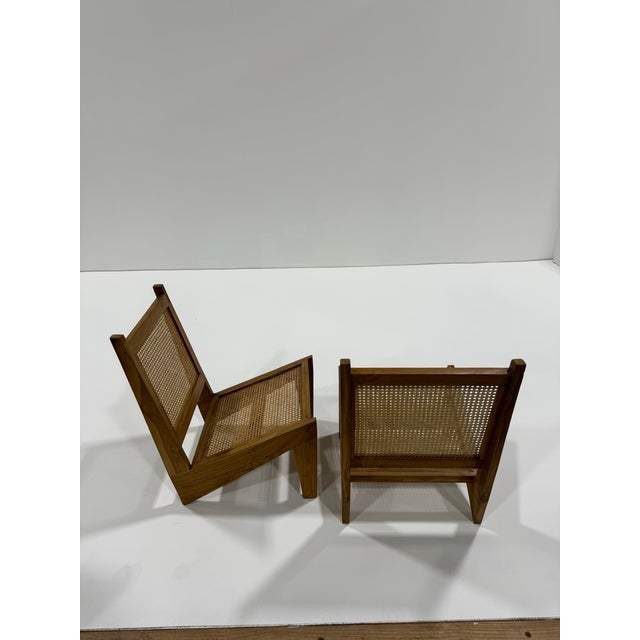 These unique chairs are a prototype that never made it into the production. Borrowing vibes from Jeanneret's Kangaroo...