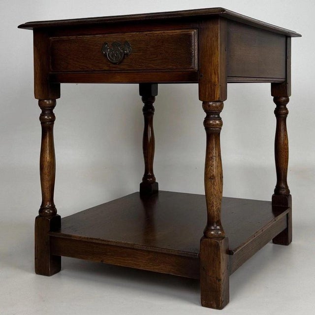 Antique Early 20th Century English Oak Side Table with Lower Shelf For Sale - Image 3 of 13