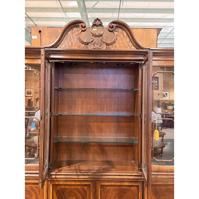 Late 20th Century Drexel Heritage Mahogany China Cabinet For Sale - Image 10 of 12